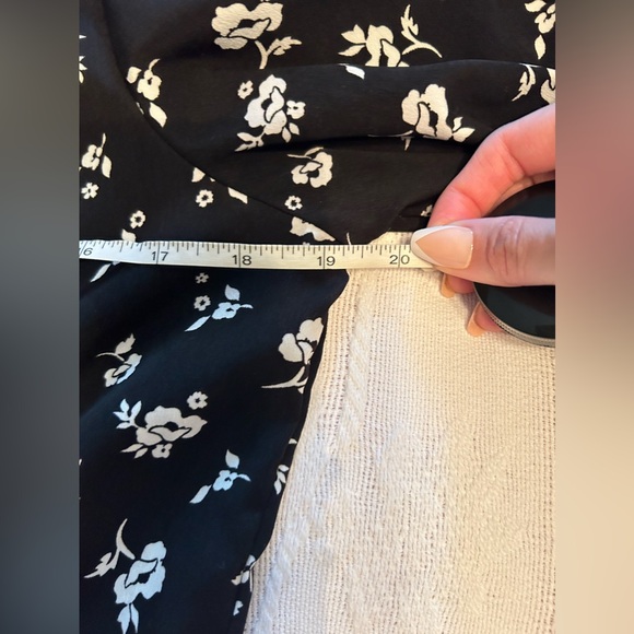 Sweet Baby Jamie Black Floral Tie Top - Picture 5 of 11